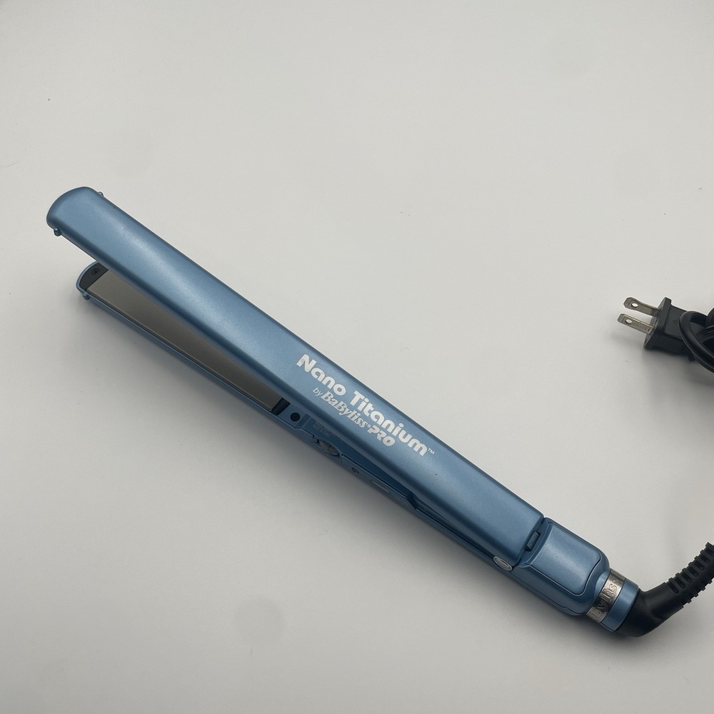 BaByliss Pro Nano Titanium 1" Ultra Thin Flat Iron BABNT3072TN Straightener Work